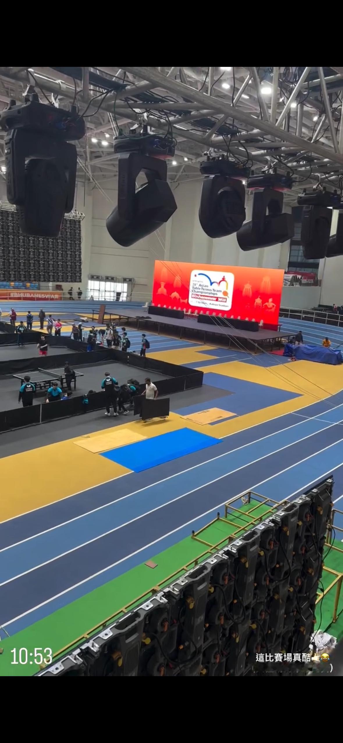 热的慢的运动员可以先在场地里跑个十圈八圈[泪奔] ​​​