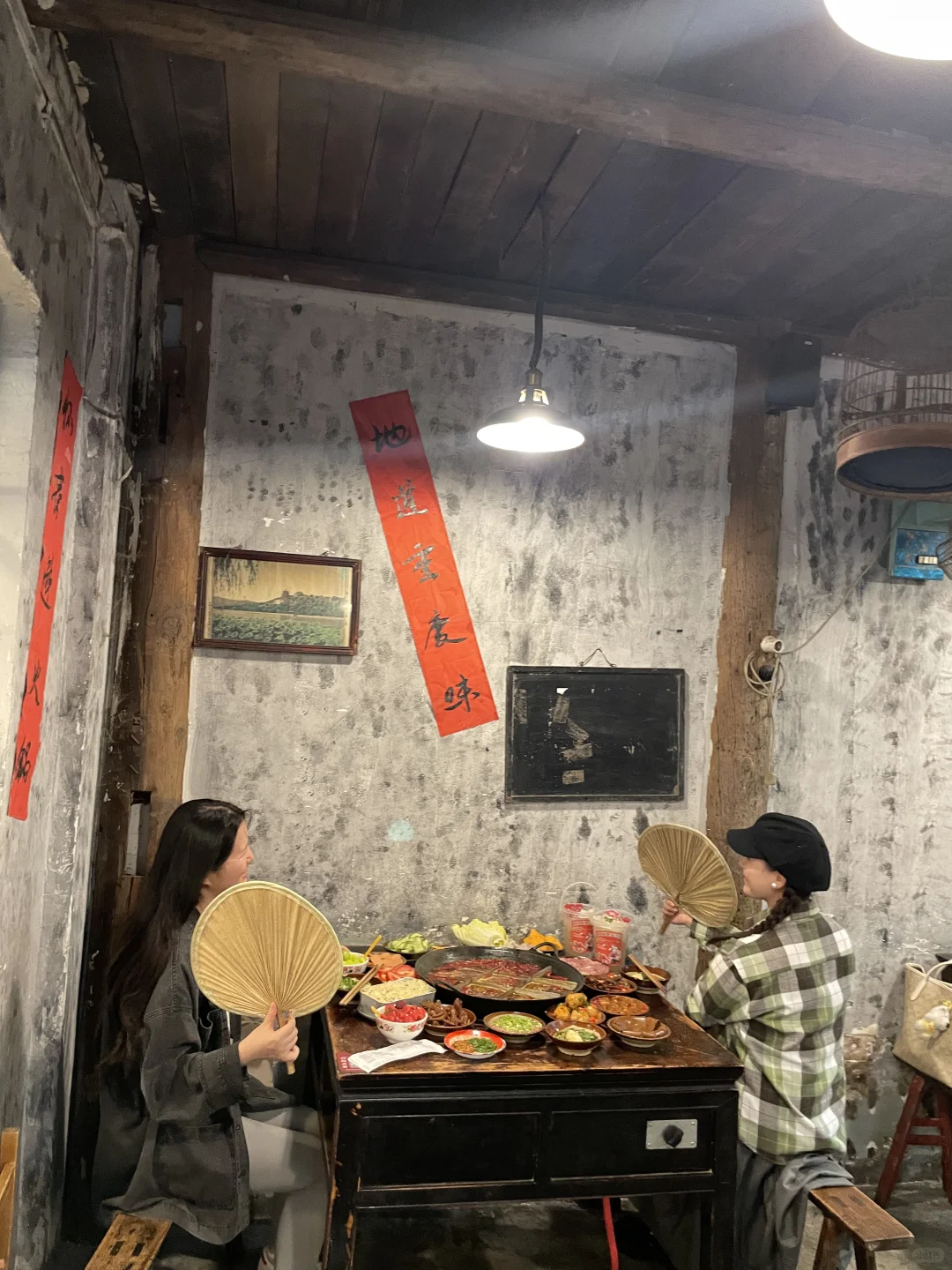 来观音桥！一定要吃的老火锅！