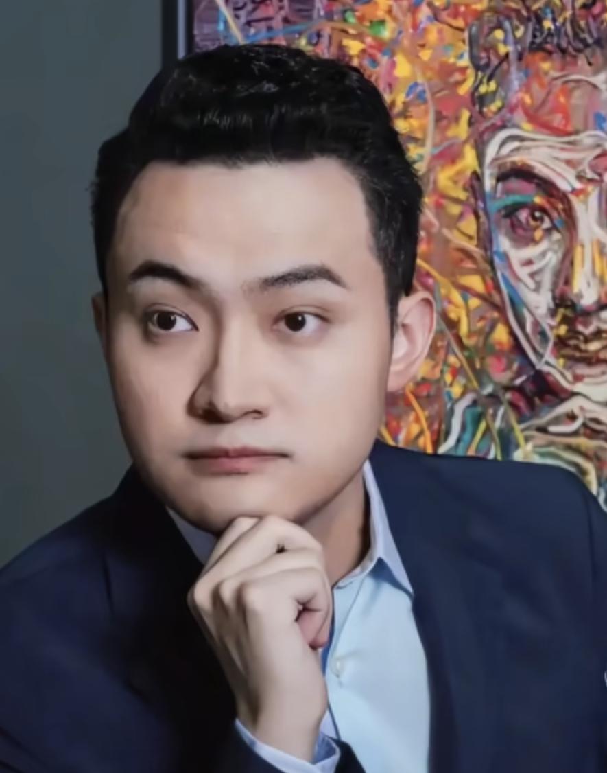 这个男的帅吗？半点看不到帅的影子，比张继科差远了，不过这又怎么样呢，只要有钱就是