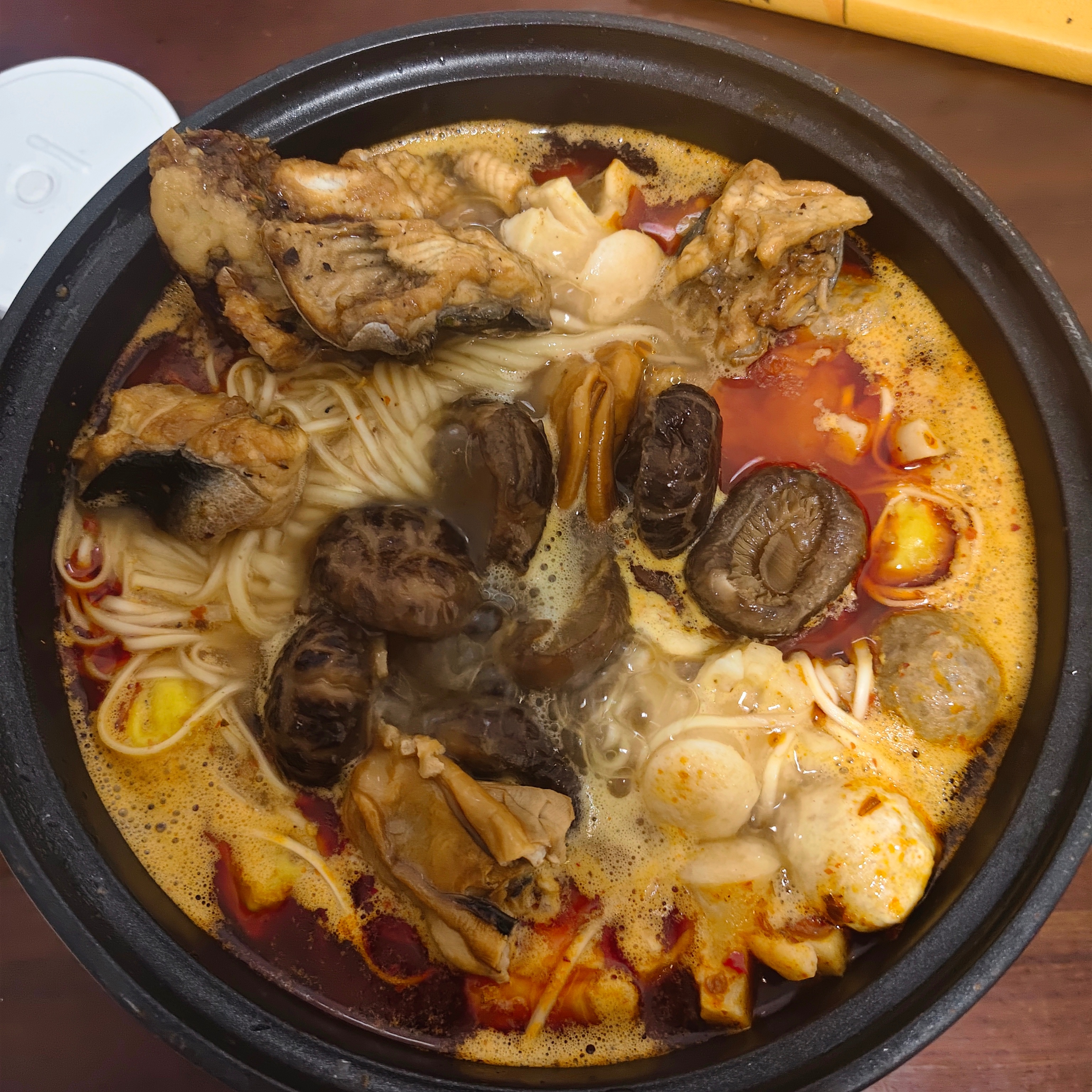 来个一锅熟，有鳝牛肉丸还有面条 