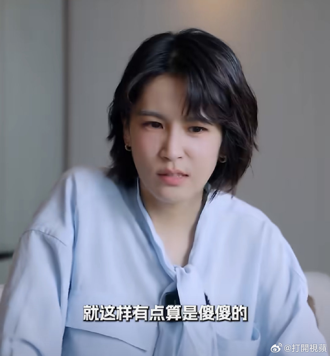 曾沛慈第一场戏拍了三十次曾沛慈第一次演戏拍了三十次没人天生就懂得如何在镜头前表演
