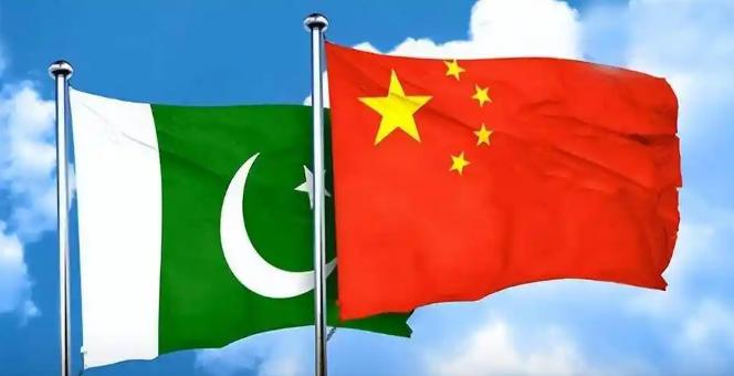 巴铁立场要变？在美国组建“和平委员会”的今天，中国已然表明了态度，要坚决维护联合