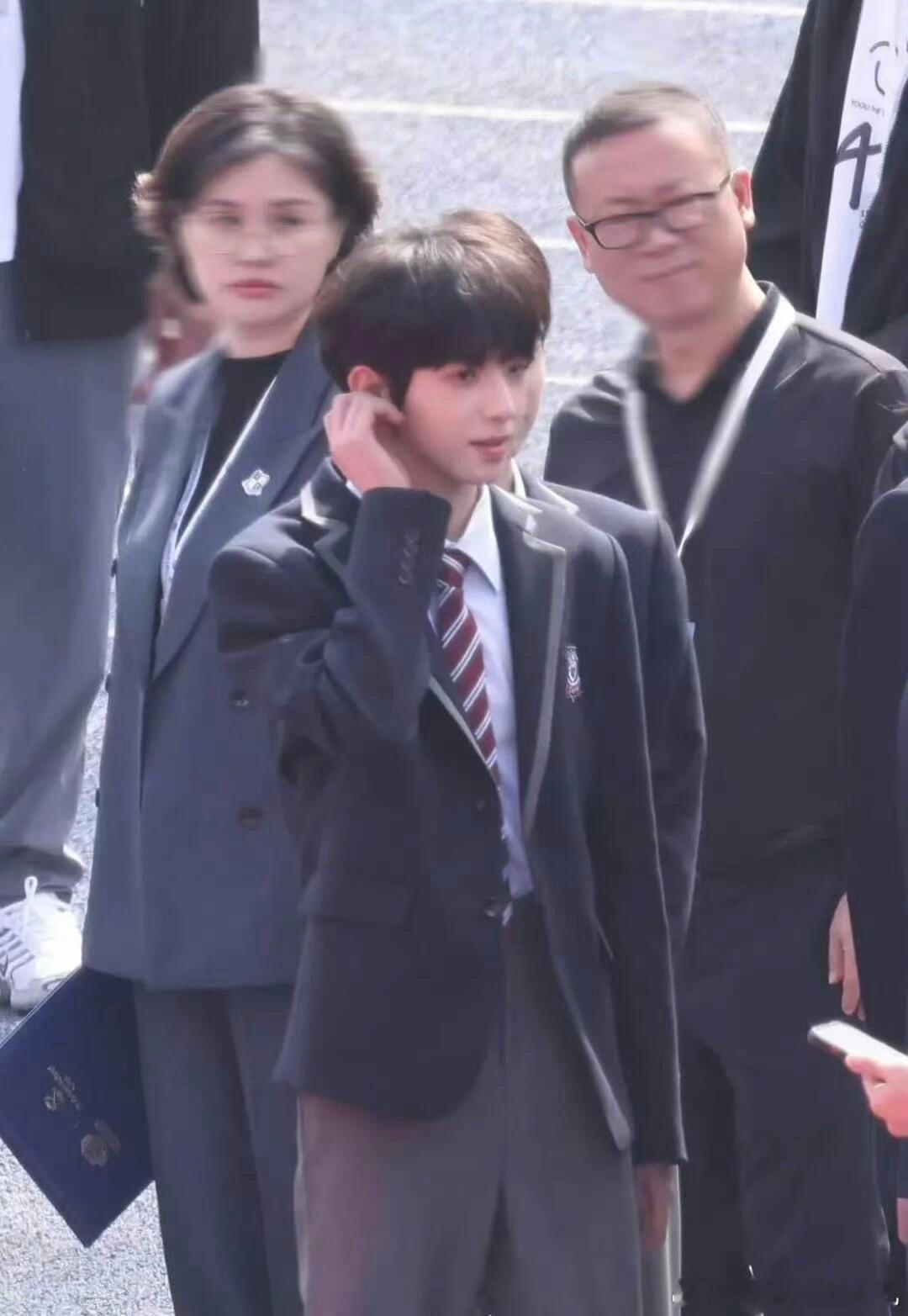 《我们的少年时代2》今日开机路透TF四代的开机站位张桂源 张函瑞 王橹杰 左奇函