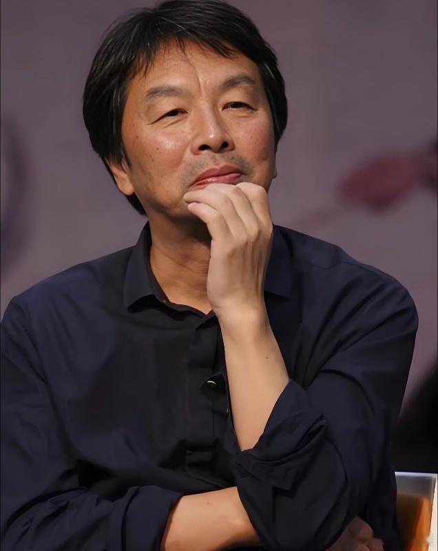 刘旸问了我最想知道的问题自带搞笑气场的联动名场面，刘旸化身超强嘴替，解锁张三背后