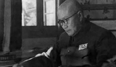 1951年刘伯承点名一功德林战犯，去军事学院当老师，这人到底是谁？51年，中国人