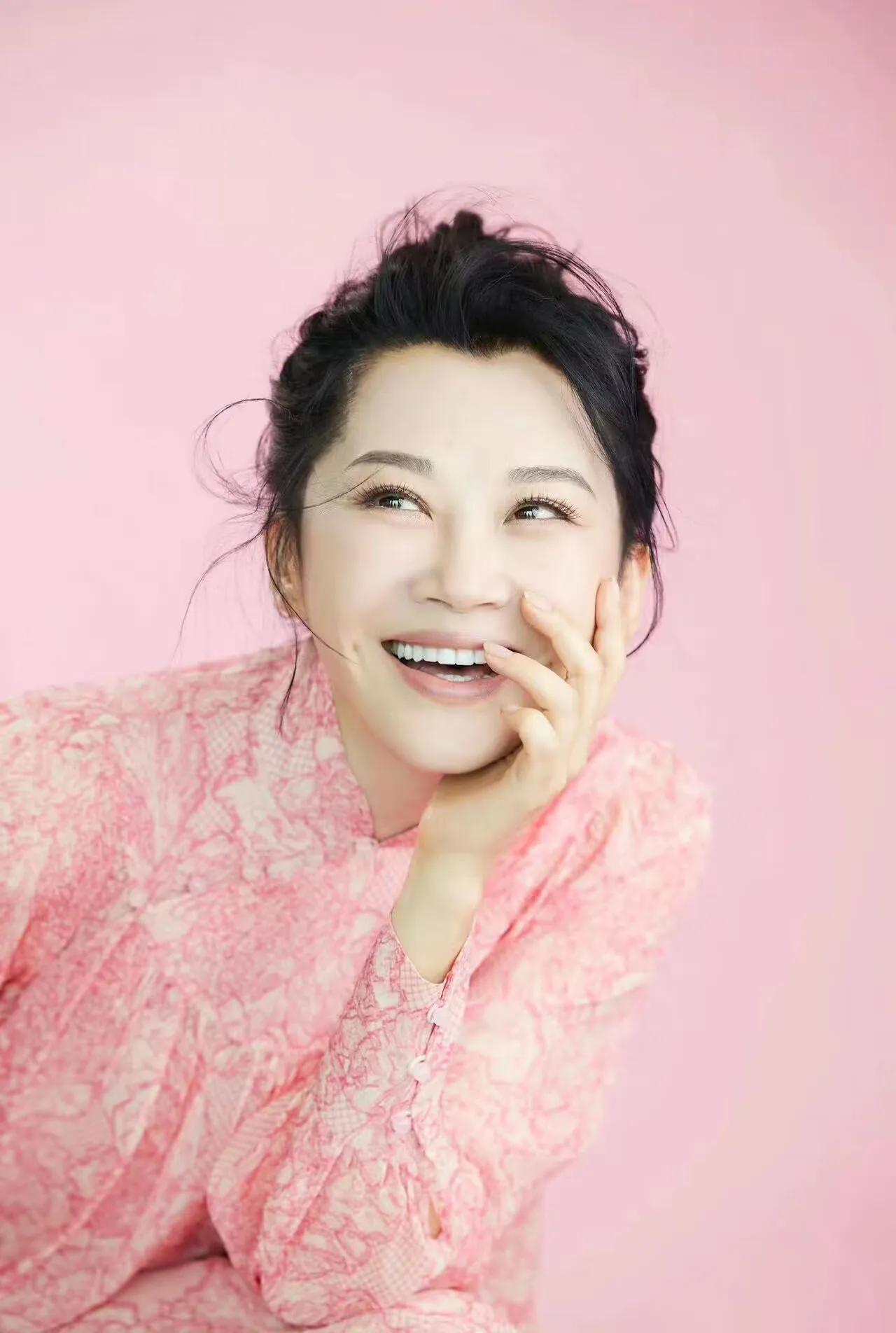 娱乐圈大美女许晴，美貌似玉经济独立，就是没嫁出去浪费了好基因
说到许晴，很多人先