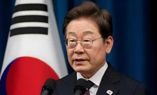 李在明可能是韩国历史上最厉害的总统之一，因为他亲手终结了韩总统的“心腹大患”——