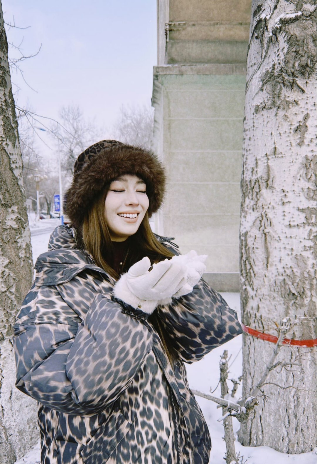 郎朗看到吉娜照片放心了从要好看变保暖要紧 新疆的冷果然名不虚传😎 