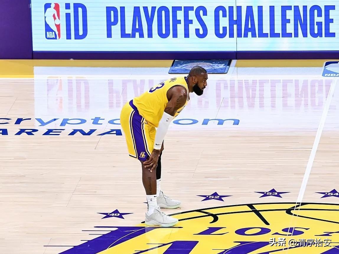 詹姆斯：我打球不是为了个人荣耀，我为球队而战。爱我或恨我，世人到最后必将尊重我。