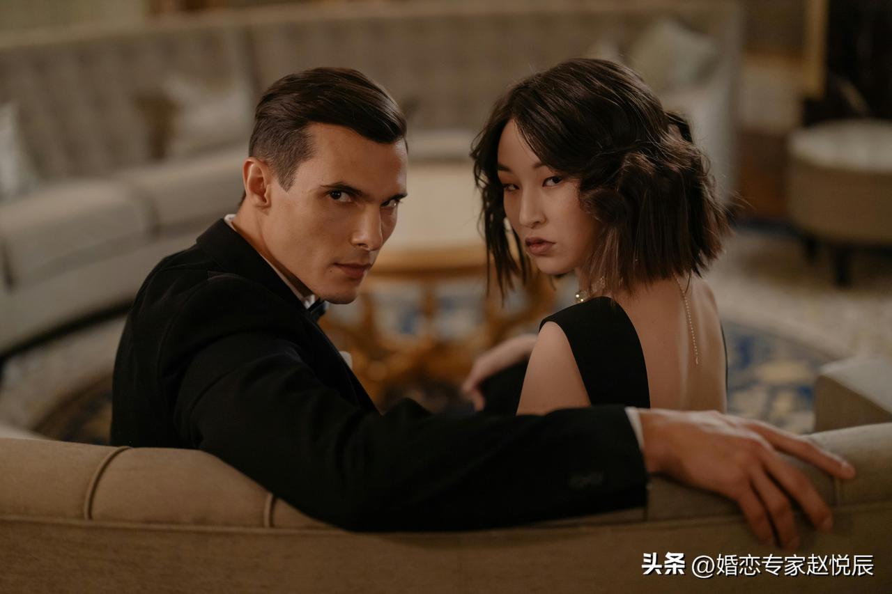 婚姻里不被老公珍惜的女人，大都有这3个特征，希望你没有。
 
1.太软弱。
很多
