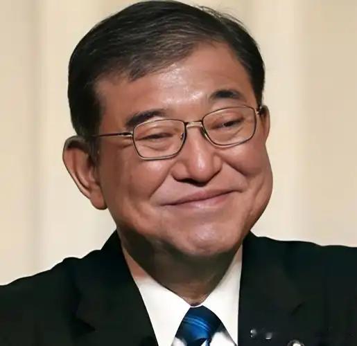 *石破茂那句话，很多人听过就忘了。他说的不是随便打个比方。他说的是“日本若偷袭中