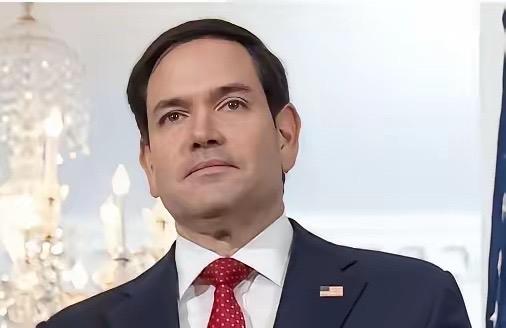 美国媒体喊话了！来自纽约时报1月20日的消息说，尽管中国依然是世界上最大的石油进