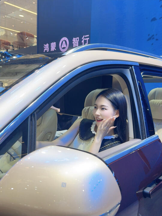 长春汽博会！想掏我爸兜买鸿蒙智行！！