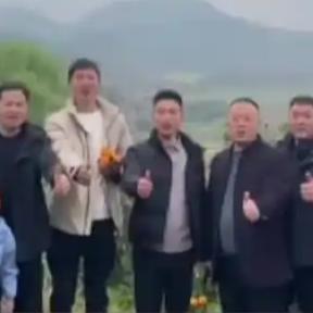 跨越30年的纯粹情谊，温暖人心
30年前，一笔1200元的借款，如同一束光，照亮