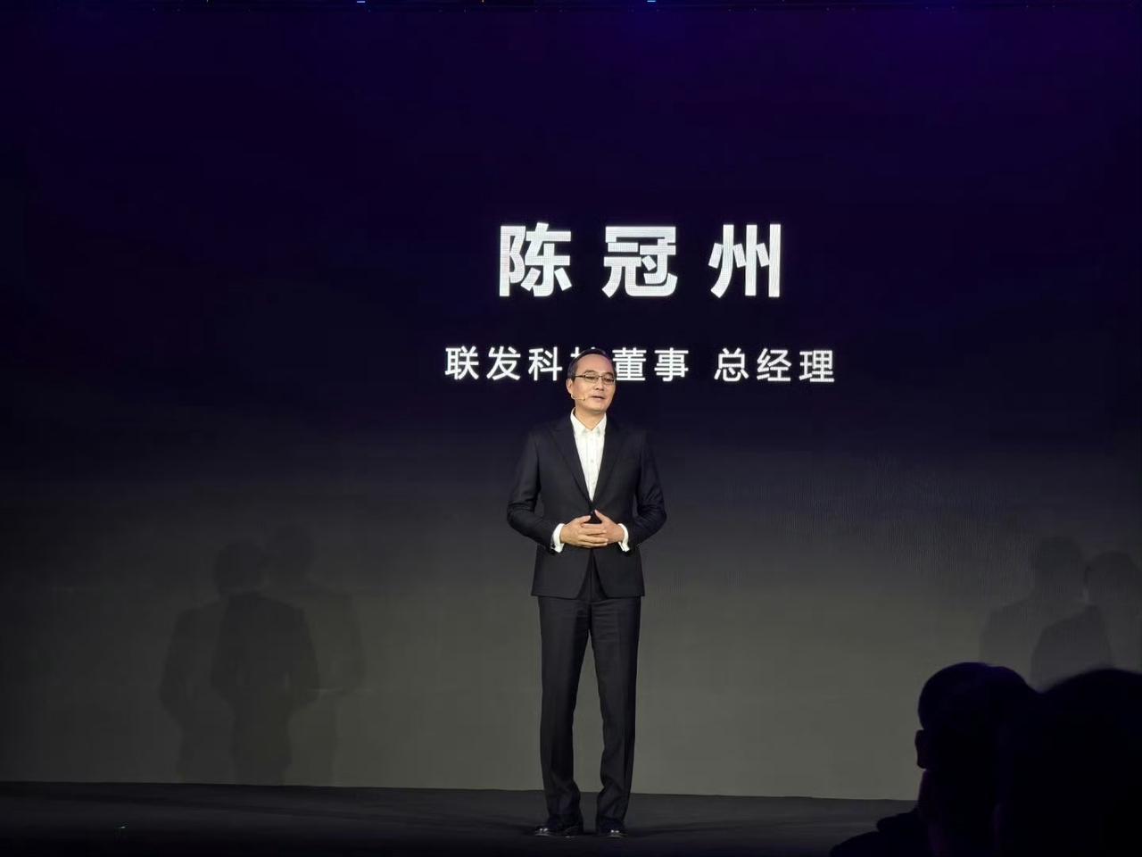 今天是天玑8300发布会，具体谁首发我就不说了[吐舌][吐舌]