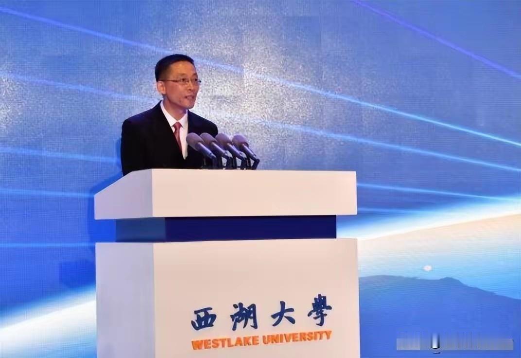 人才引进，寺庙道观这两类存在的问题，值得警惕
 
　　最近，网络曝出外教存在大量