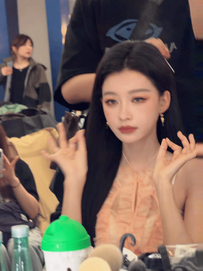 孙怡组真唱乘风2026孙怡组全开麦的舞台真的是太绝了啊！真的是太惊艳了吧！就喜欢