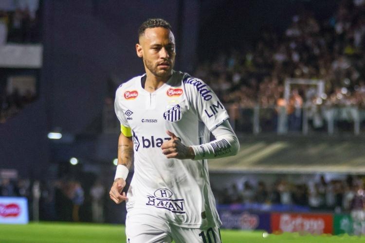 桑托斯俱乐部与内马尔就续约至世界杯期间的谈判进展非常顺利。桑托斯方面预计，双方最