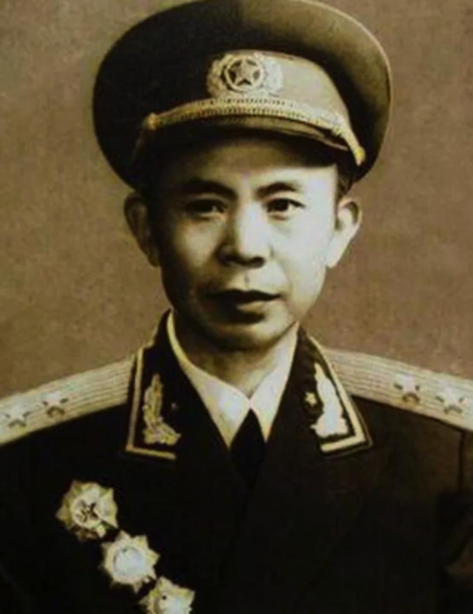1938年，伏击日军时毛驴意外踩雷，引来敌机。刘转连却笑言：“先撤，晚点再杀他个