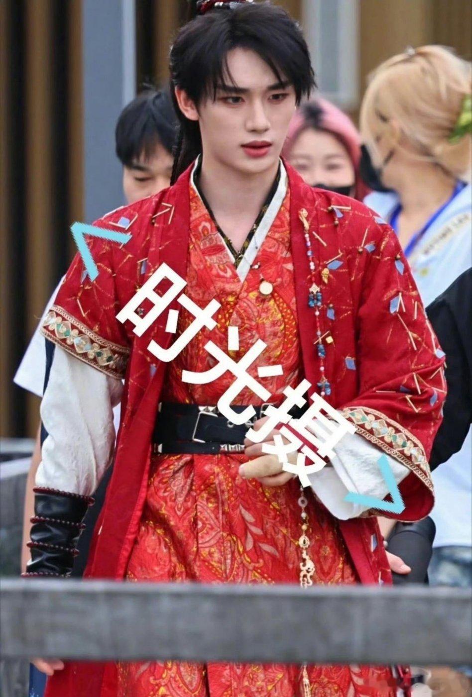 今天《开始推理吧》生图路透：张凌赫，刘宇宁，丁程鑫，周柯宇，杨超越！异域+古装风