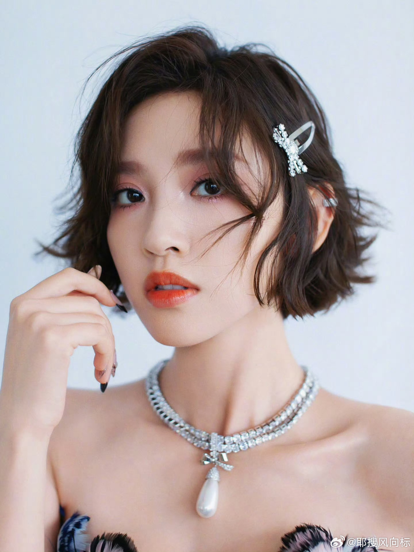 唐艺昕直播唐艺昕直播也太美了，好有活人感，据说还有音乐节，坐等一个官宣 