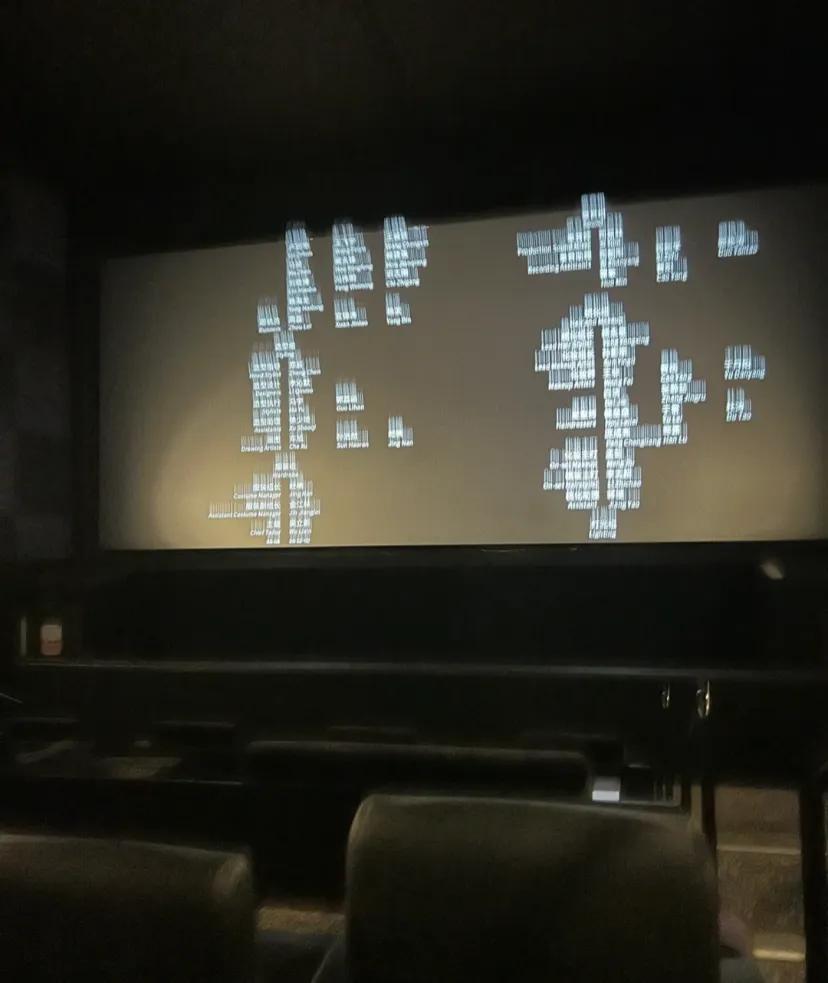 陪女朋友看完《消失的她》，我被她约谈了…
她让我一定要答应她。一是绝对不可以沾黄