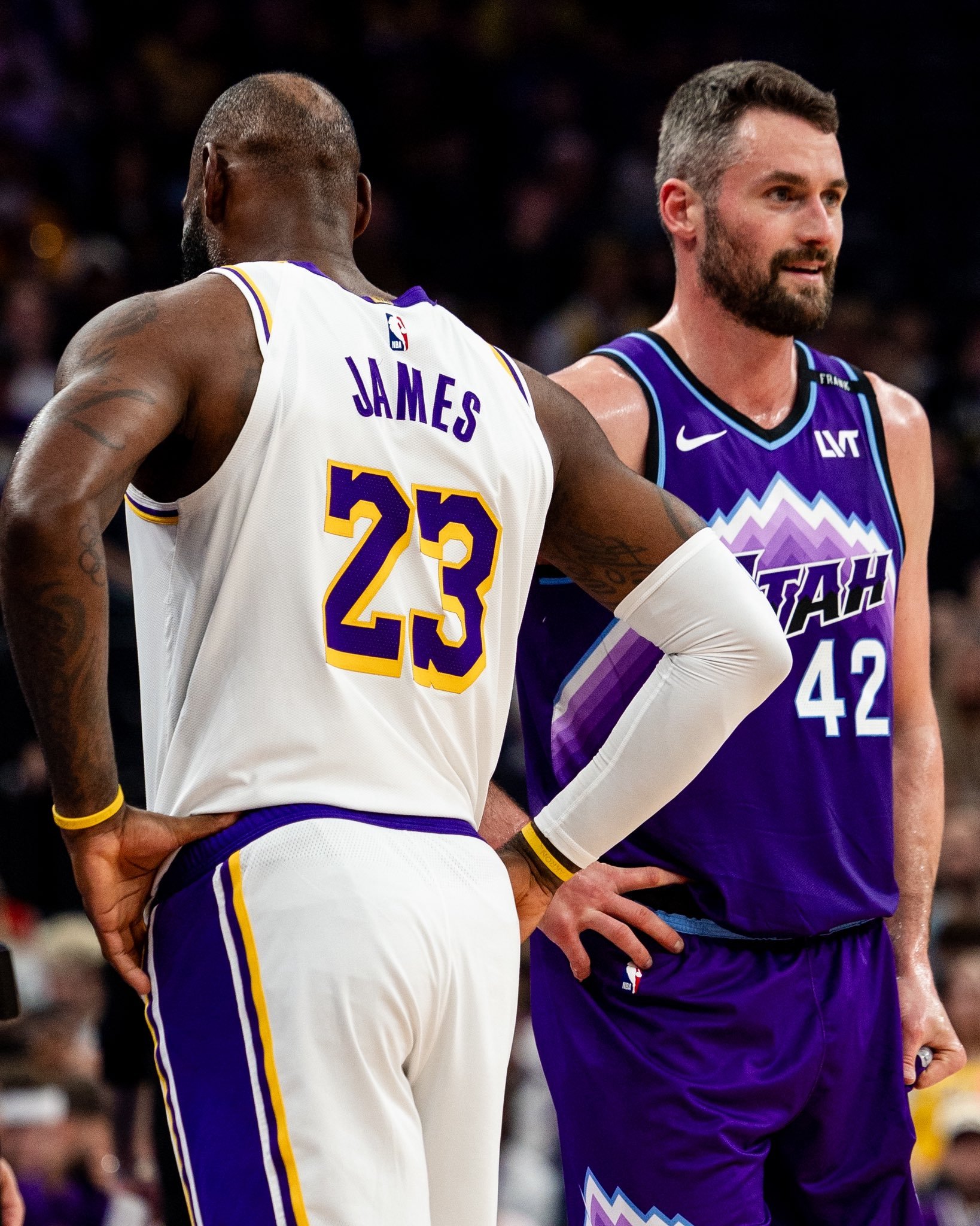 老哥们了，詹姆斯&乐福NOW。