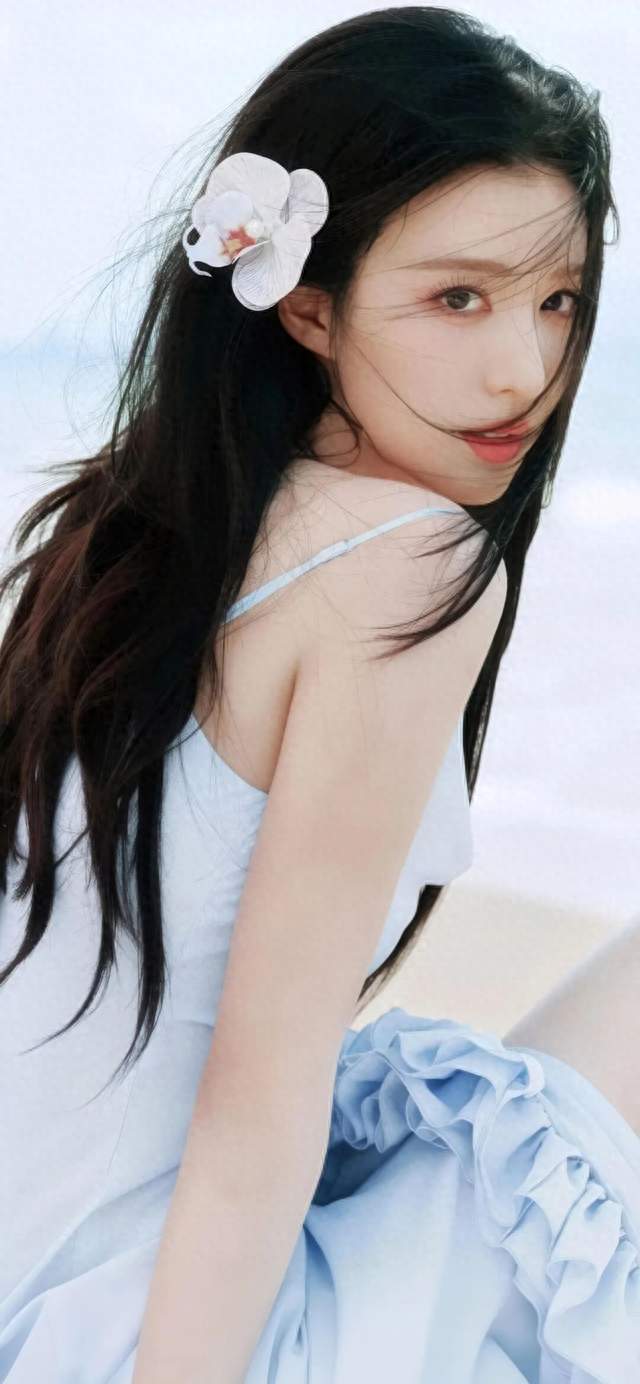 王楚然绝美写真大片——爱意东升西落浪漫至死不渝