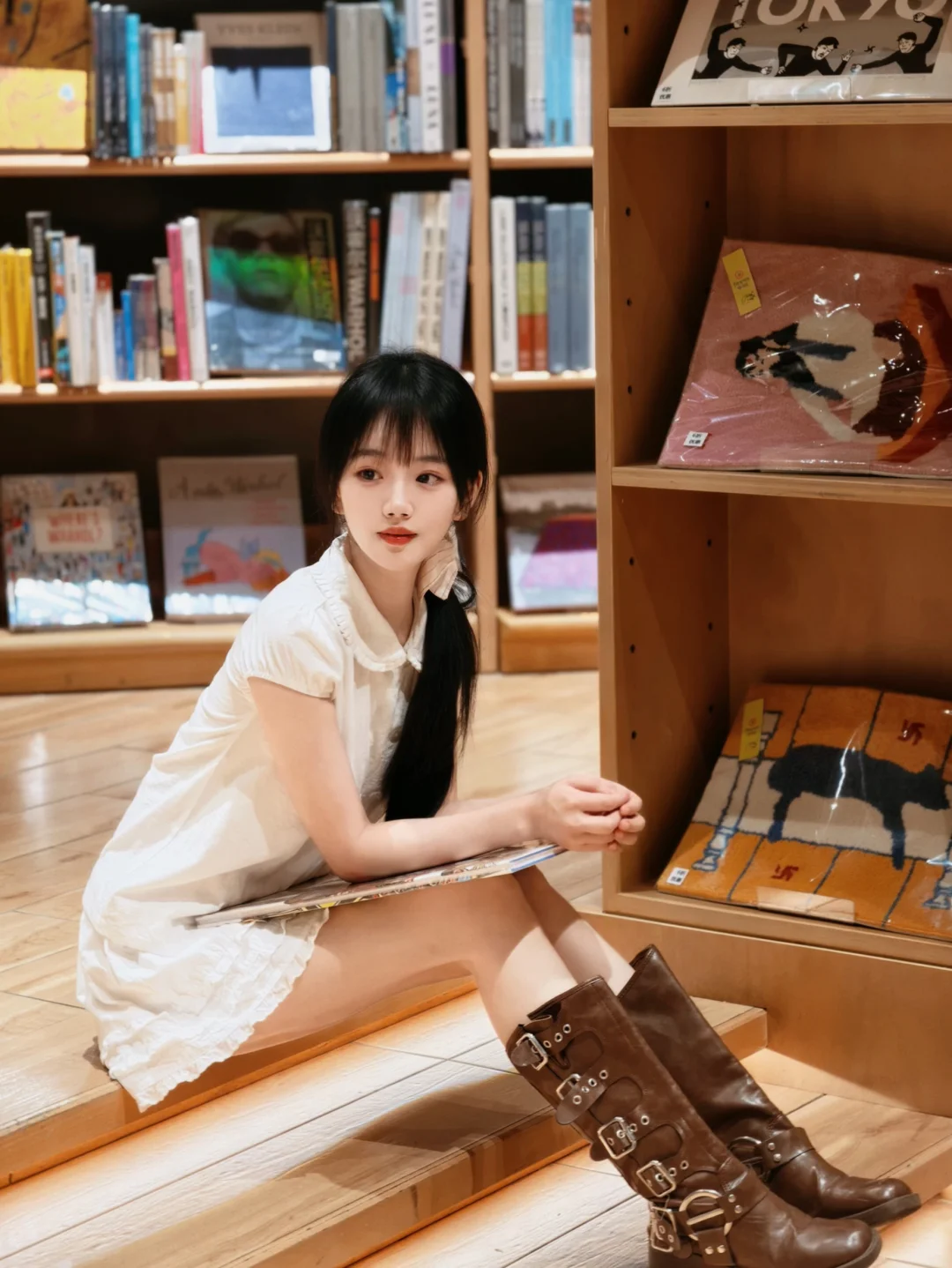 世界太吵翻页声刚好📖适合待一整天的书店
