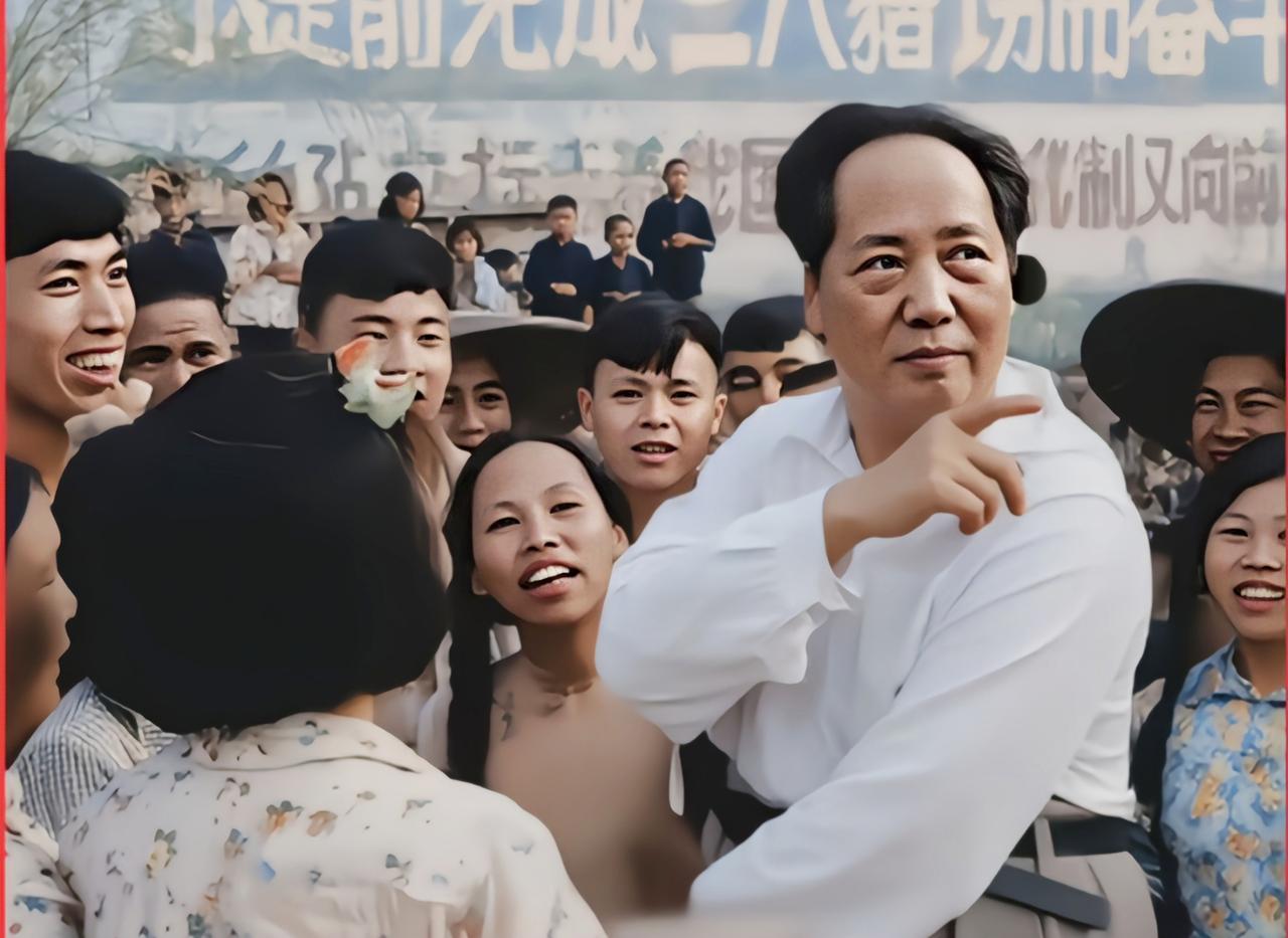 《蝶恋花·咏毛主席》
谁使惊雷醒冻土？
橘子洲头，击水湘江渡。
马列文章遵义雨，