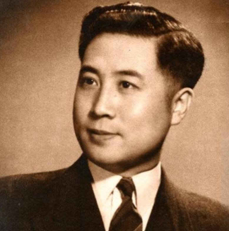 1949年，地下党被判死刑，临行刑前去上厕所，看守意味深长地说："早去早回"，地