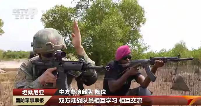 当191式步枪遇到老前辈81式步枪，会擦出怎样的火花。
在中方与坦桑尼亚的联合演