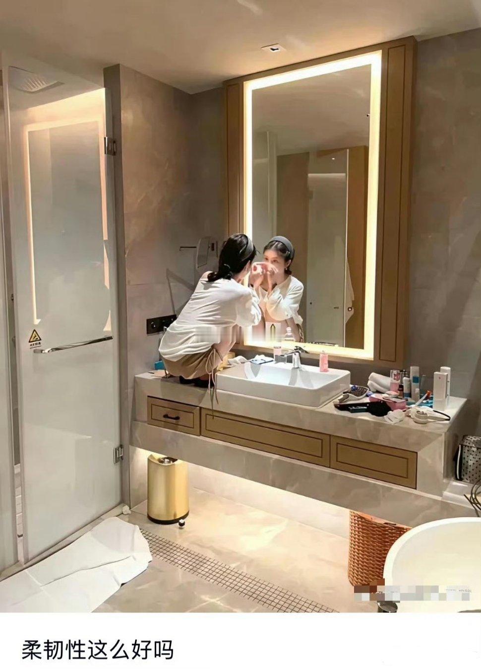 第一次见到这样补妆的，真有人会这样做吗 
