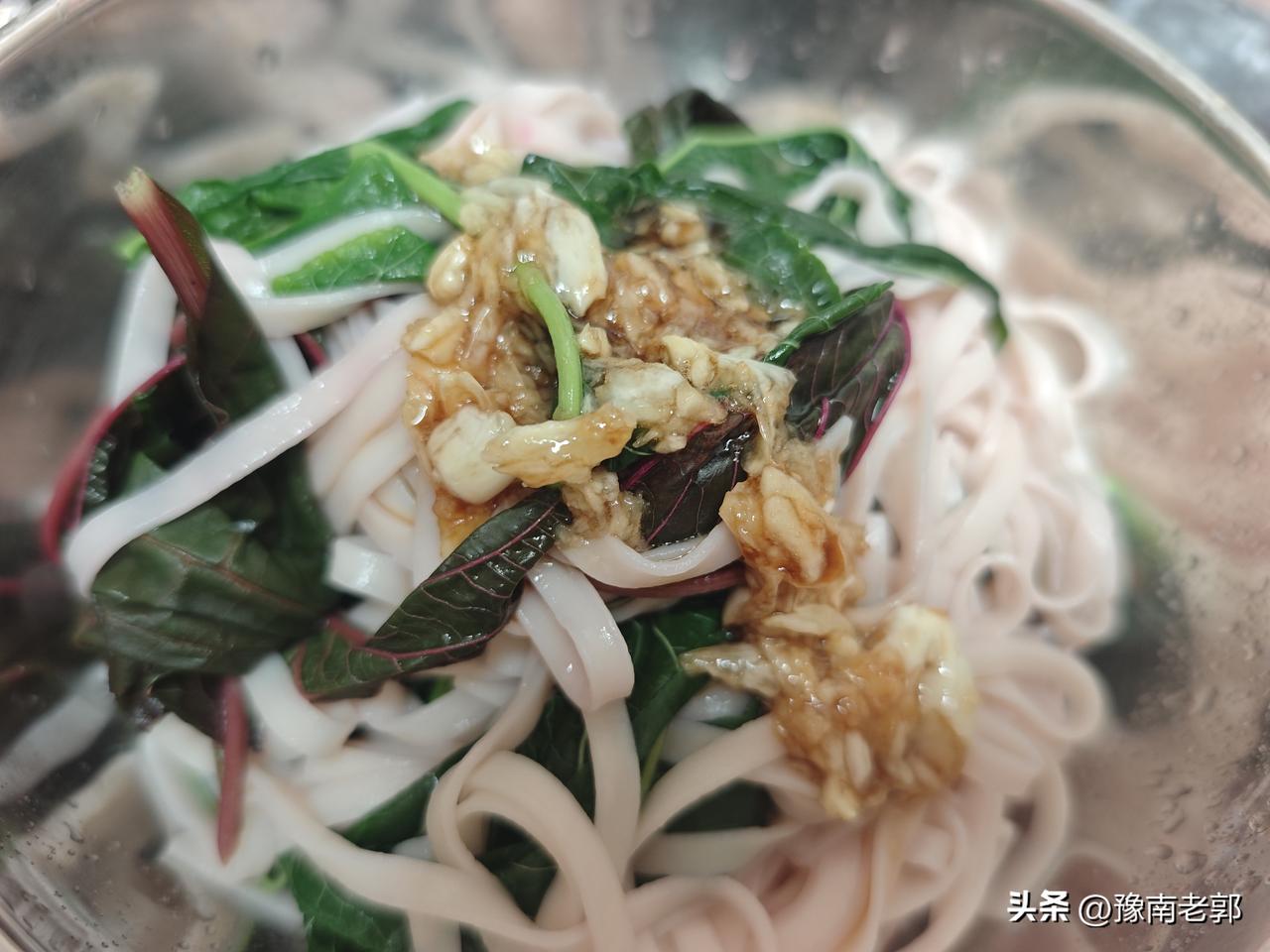 提起河南小吃大家首先想起的就是河南面食，河南人离不开面食，但是发现没有河南的面食
