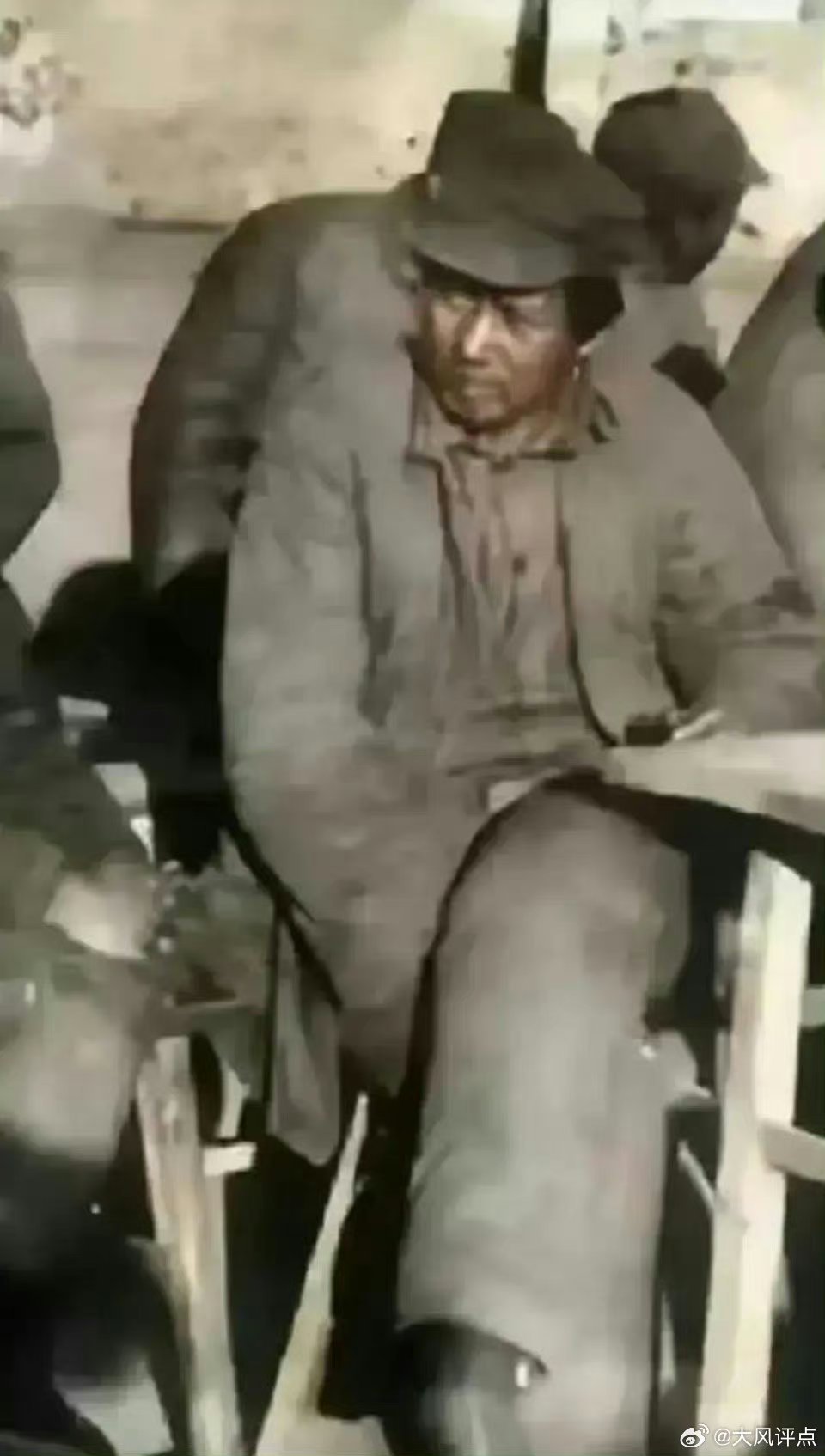 没有他，就没有你我现在的一切，一粥一饭不忘伟人恩 ​​​