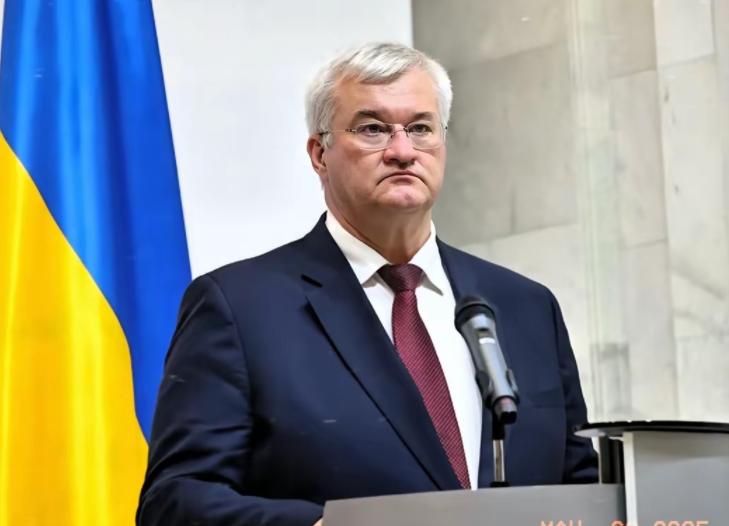 乌克兰外长一句话，将两大金主拒之门外，后悔去吧！


乌克兰外长这话说得可真是没