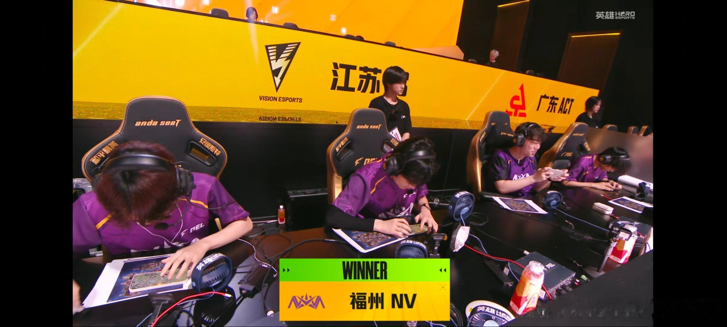 NOVA和平精英恭喜获得第二局胜利！pel季后赛第三日