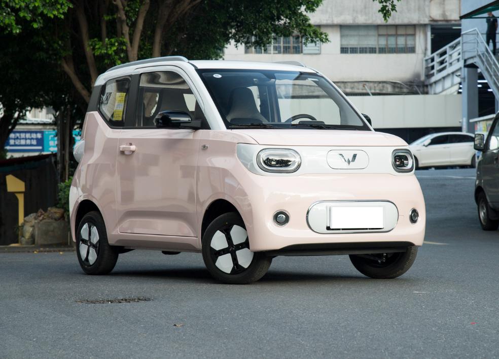 送啥礼物能提升幸福感？宏光MINIEV第三代马卡龙值得考虑，实用性很强。
 
不