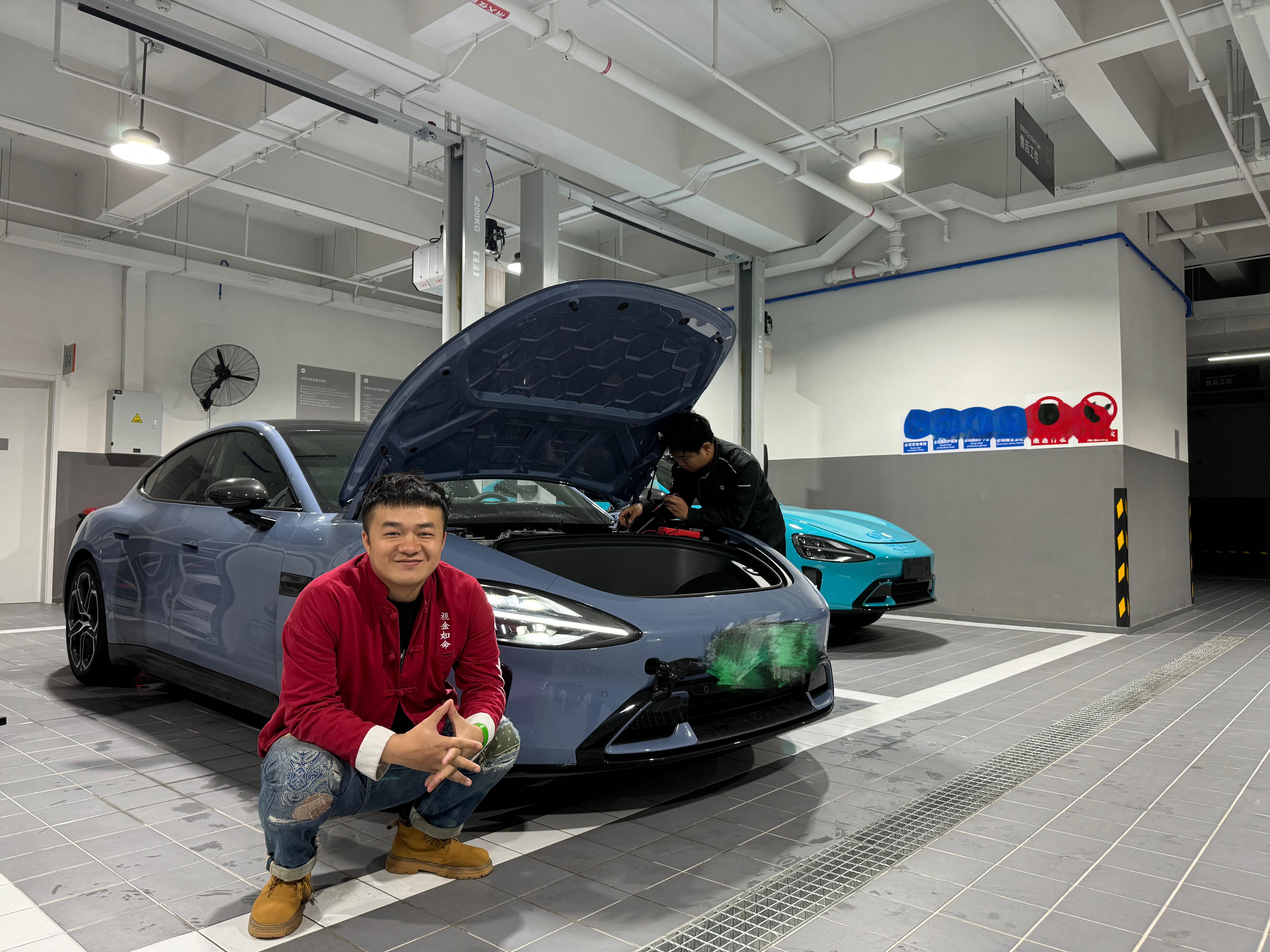 我又来到了小米服务中心，准备收拾旧零件。有没有那种公司，能把整块大零件（比如机盖