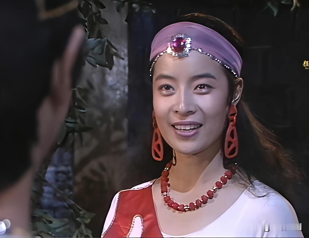 火灵圣母，修行于邱鸣山，是多宝道人的亲传弟子，也是截教五大圣母之一，她身披烈火道