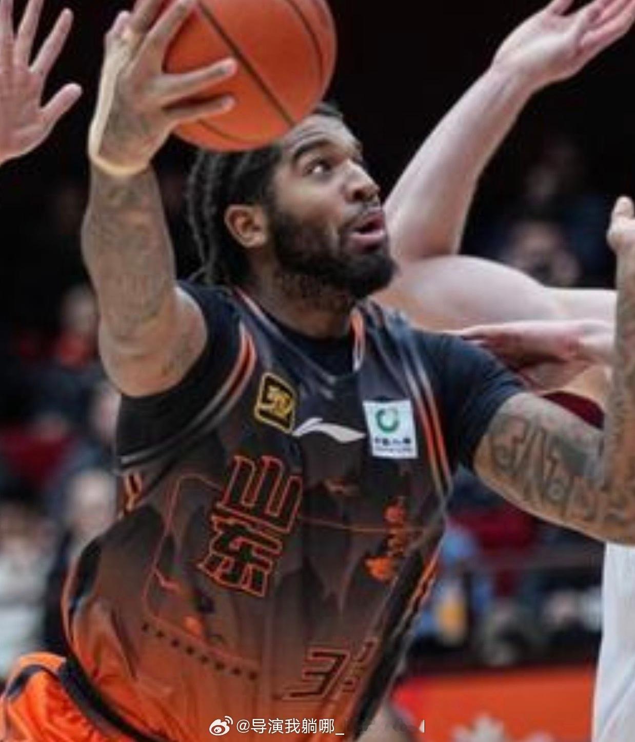 CBA官方公布对山东男篮的处罚：山东外援克里斯和珀塞尔因在赛后对裁判使用侮辱性语