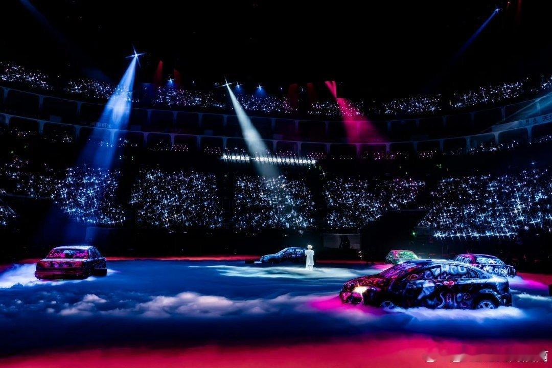 周震南粉丝提前过年了 戒断反应刚来就被124张图治愈了，周震南永远比粉丝想得更周