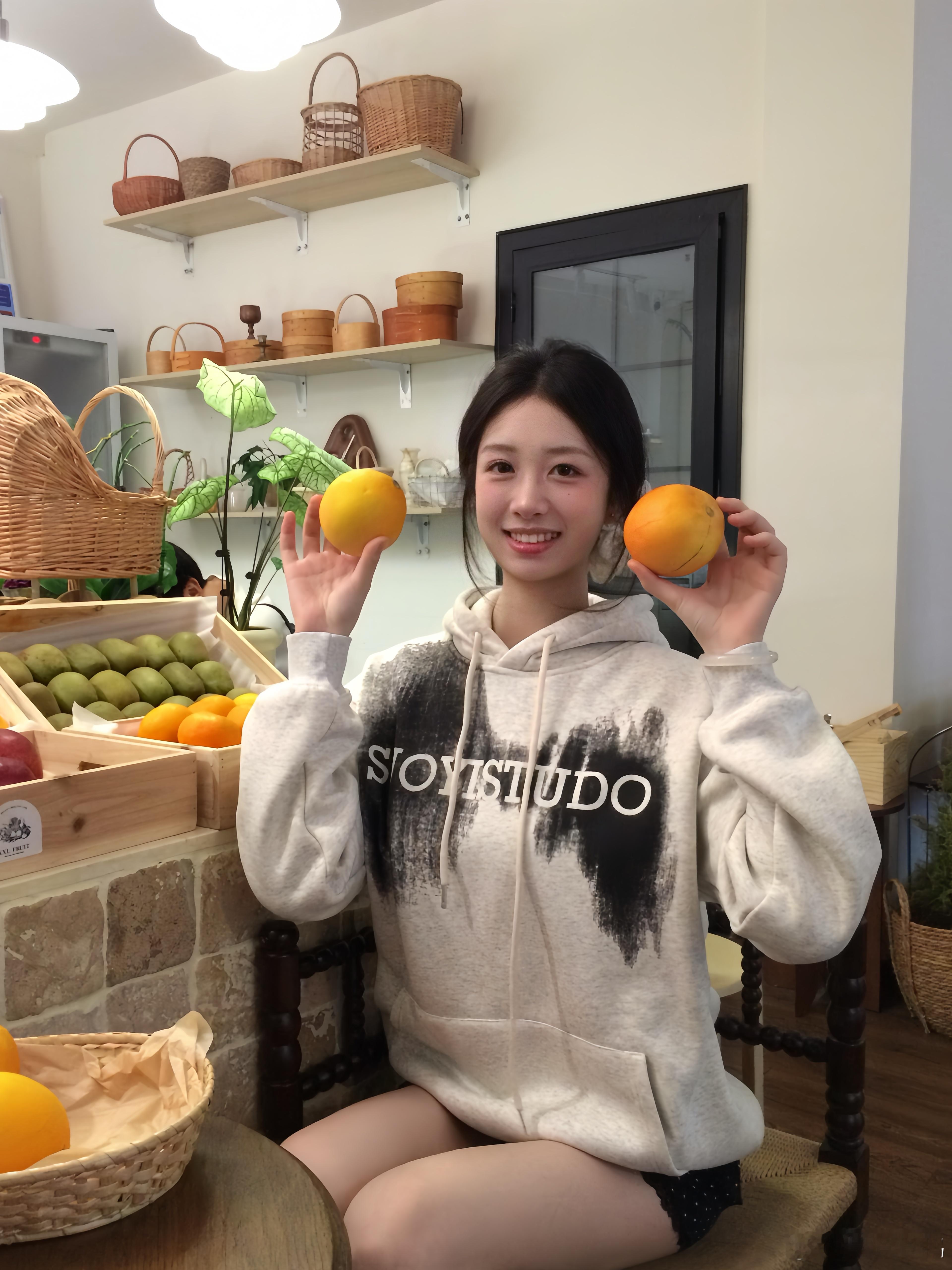 忙到忘记发🧣了 