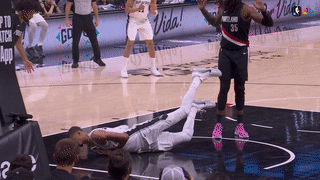 文班确诊遭遇脑震荡！重摔受伤太倒霉 预计休战7-10天重创马刺开拓者1比1马刺