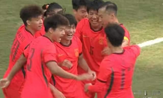 点球4:3！U23国足时隔28年再夺亚运铜牌，李昊两扑对手点球