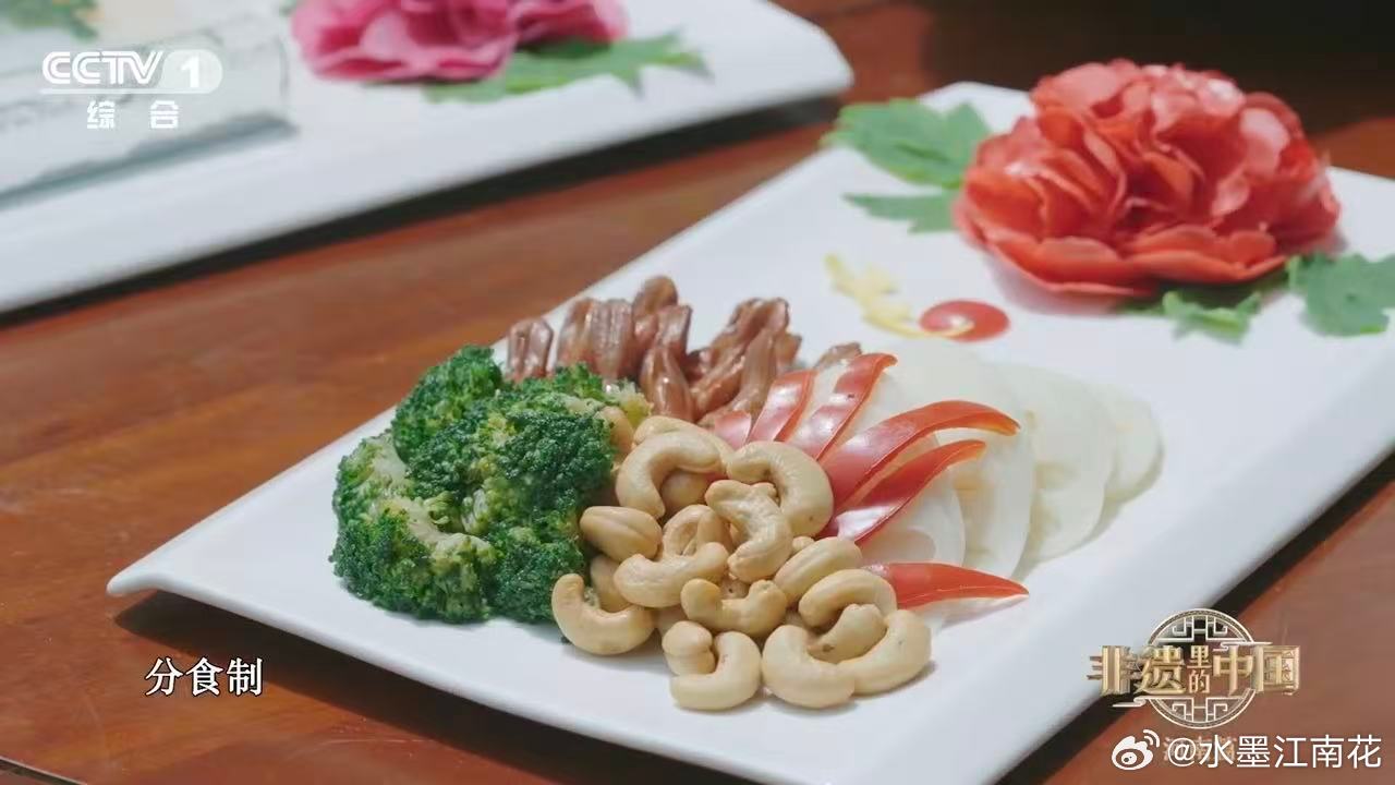 河南人把白萝卜做出燕窝味不用山珍海味，一根萝卜也能惊艳餐桌。软糯丝滑，清鲜爽口，