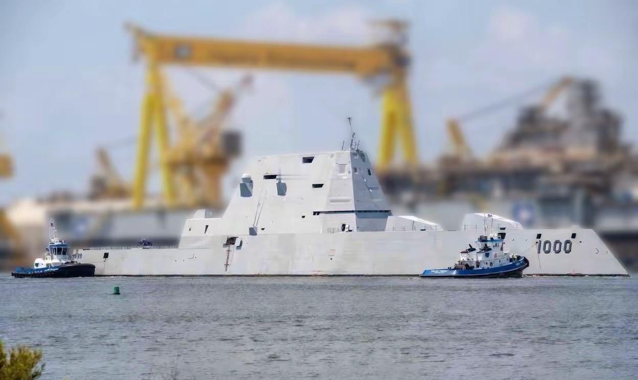 着魔了？
22日，据美国媒体爆料，停靠在密西西比州帕斯卡古拉英格尔斯造船厂的美国