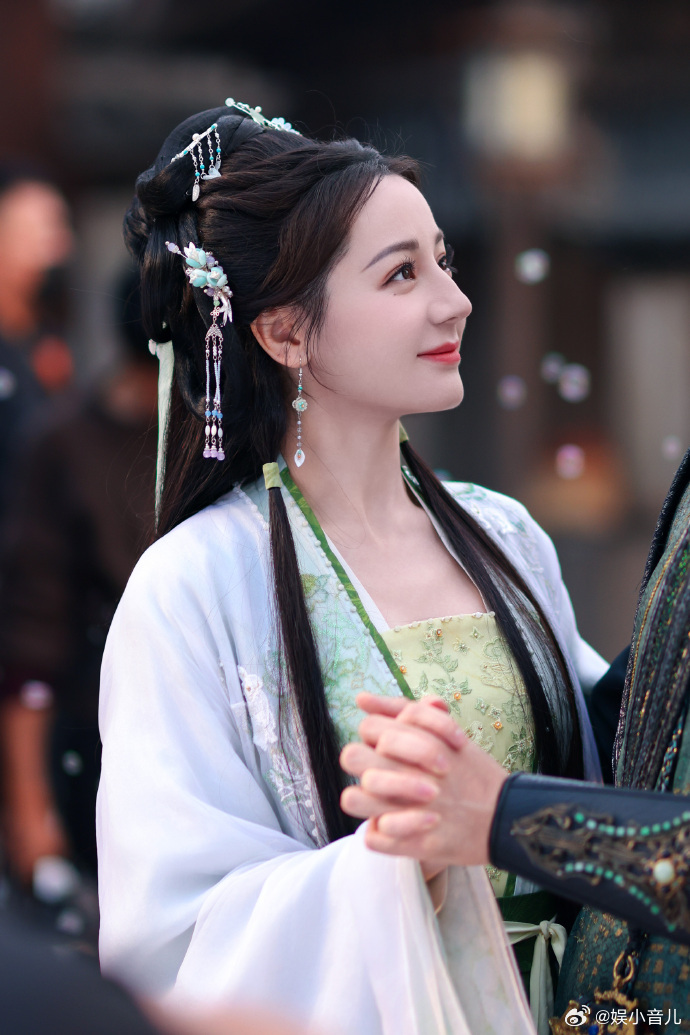 白日提灯有自己的射手和法师 必须夸爆！贺思慕韩令秋联手战力爆表，战术清晰，默契满