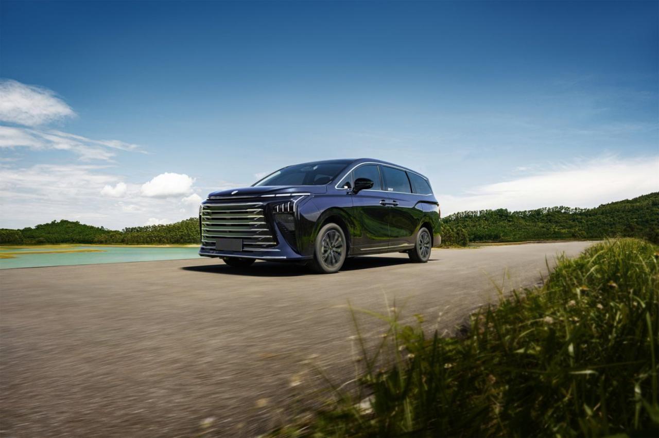 二十万以内的插混中大型MPV，真的靠谱吗？
 
8月21日，东风风行星海V9越享