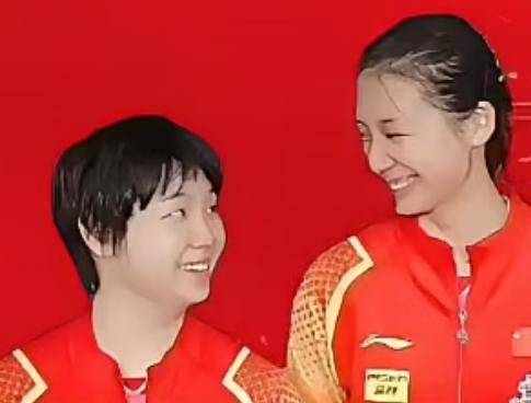 姐俩对话火了
陈熠：恭喜你第四位拿到伦敦世乒
赛参赛名额
蒯曼：机会还有的，努力